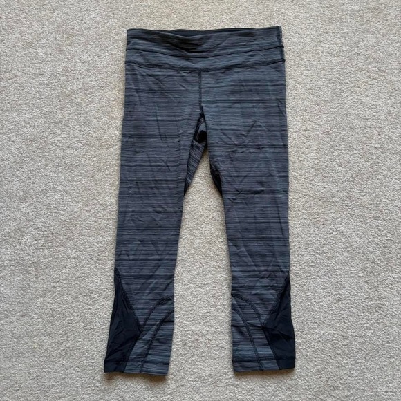 Lululemon Leggings Grey and Black Zipper Pocket Size 6 Activewear Gym Workout‎ - Picture 1 of 6